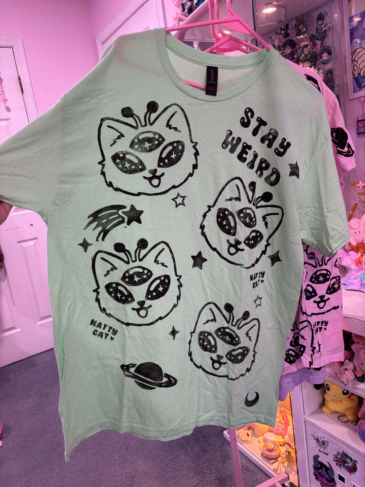 STAY WEIRD Green & Black Alien Kitty Shirt - Large