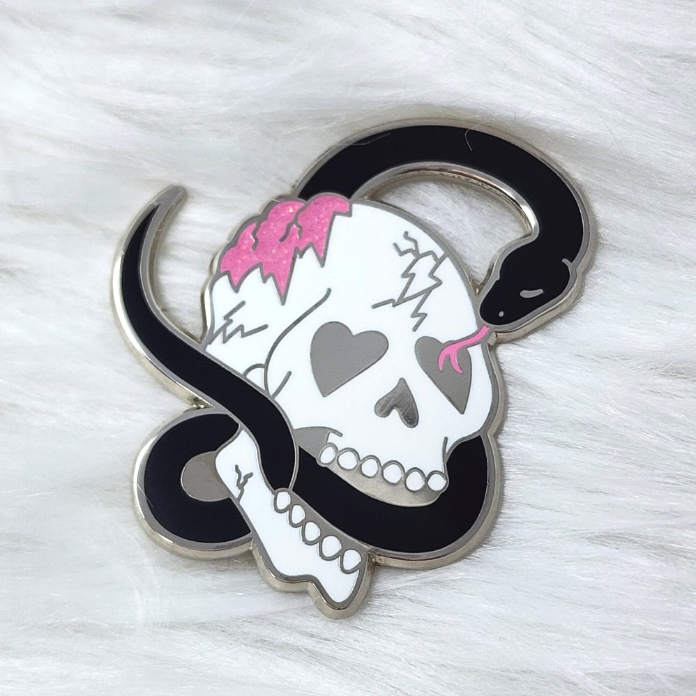 
            
                Load image into Gallery viewer, Snakey Skull Enamel Pin
            
        