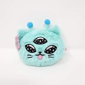 
            
                Load image into Gallery viewer, Alien Kitty Plush Keychain
            
        