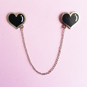 
            
                Load image into Gallery viewer, Sweet Hearts Chain Enamel Pin
            
        