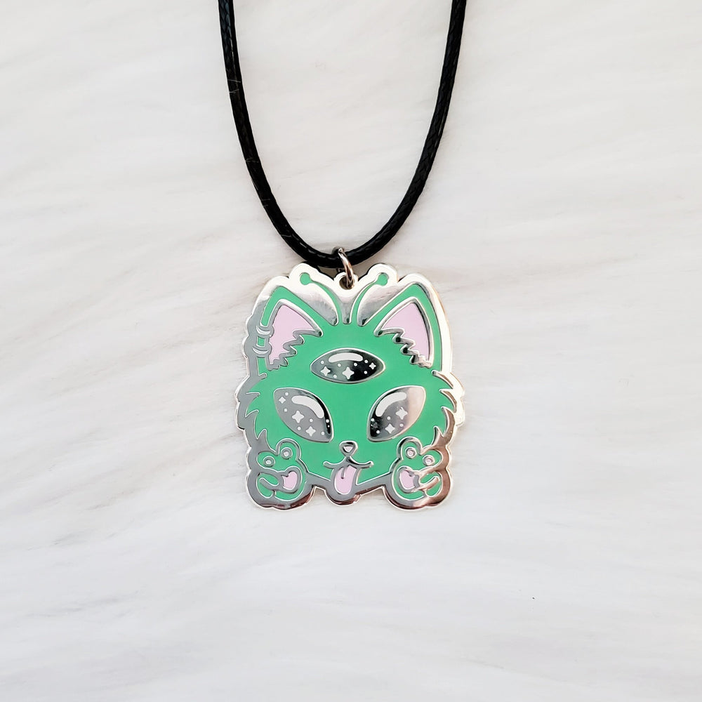 
            
                Load image into Gallery viewer, Alien Kitty Charm Necklace
            
        